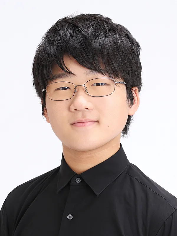 八尋俊司