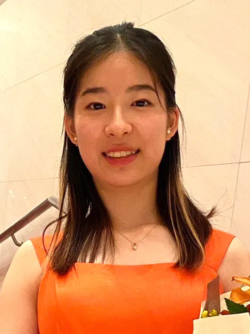 山根菜月